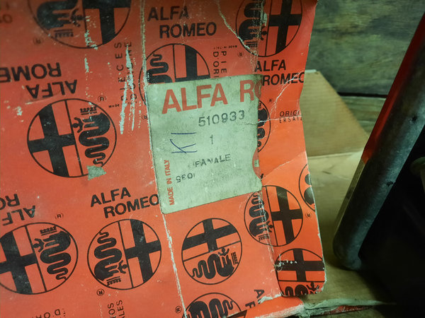 Rückleuchte hinten links Alfasud  Hersteller: Altissimo - Neuware aus altem Lagerbestand.