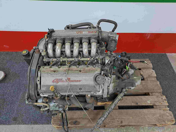 Alfa Romeo  Motor 2.5 Liter V6 24 Ventiler